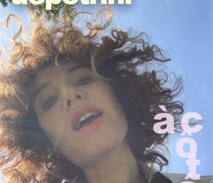 Photo de Anne Depetrini dans À côté